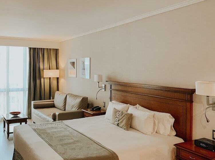 חדק דלוקס עם ג'קוזי, Blank Hotel Recoleta