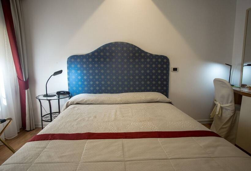 Quarto standard, Antigo Trovatore