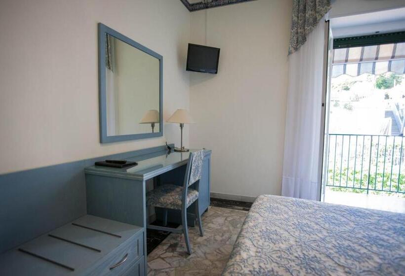 חדר סטנדרט עם מרפסת, Ariston