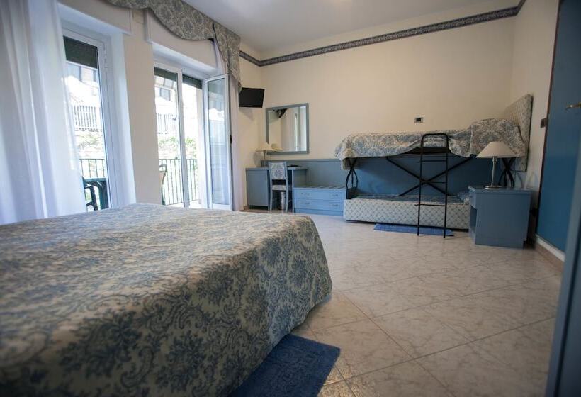 חדר משפחתי, Ariston