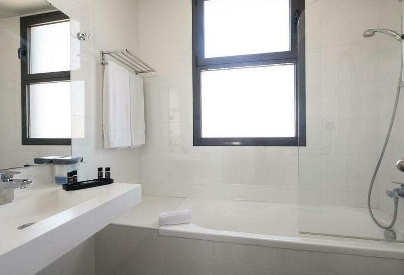 اتاق سوپریور یک تخته, Best 4 Barcelona