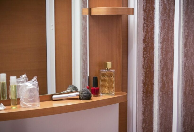 غرفة قياسية, Brit Hotel Rennes Le Castel