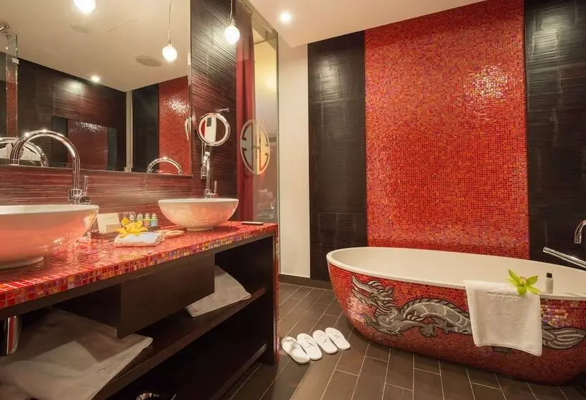 Superior-huone, Buddha Bar Hotel Prague
