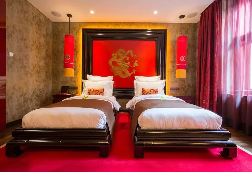 Superior-huone, Buddha Bar Hotel Prague