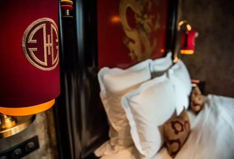 Superior-huone, Buddha Bar Hotel Prague
