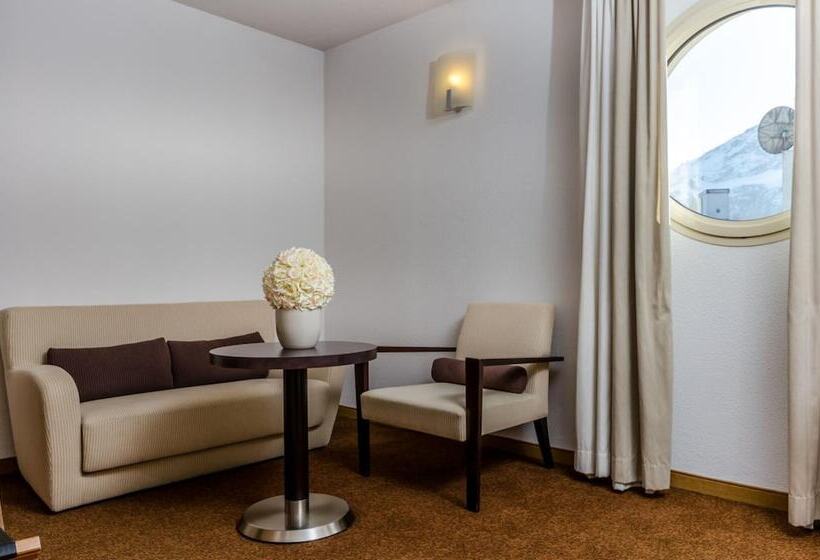 اتاق استاندارد, Eliseo