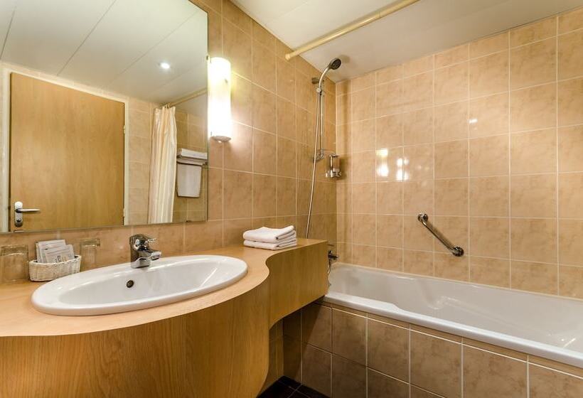 اتاق استاندارد یک نفره, Eliseo