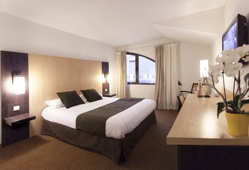 اتاق استاندارد یک نفره, Eliseo