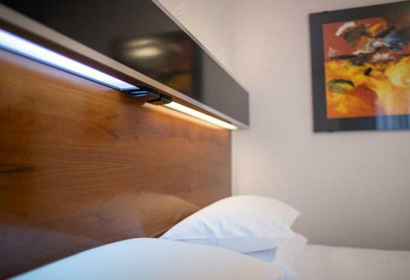 スーペリアールーム, Grand Majestic Hotel Prague