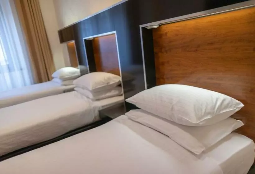 Superior-huone, Grand Majestic Hotel Prague