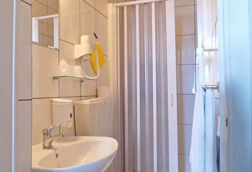 Standard Kolmen Hengen Huone, Guest House Sao Filipe