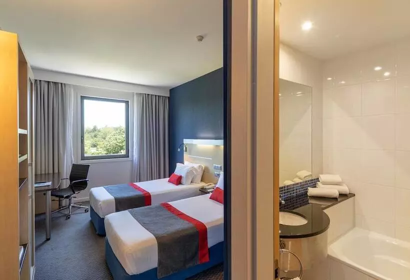 スタンダードルーム, Holiday Inn Express Porto Exponor, An Ihg