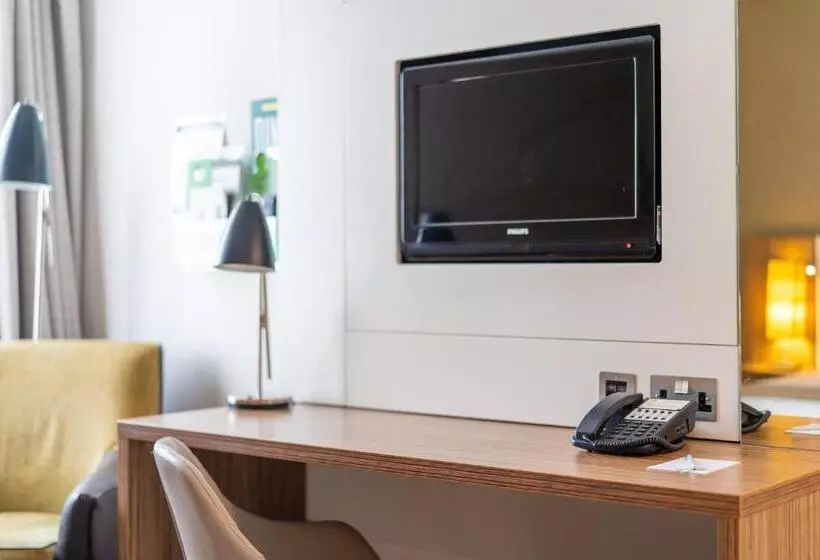 キングサイズベッドのスタンダードルーム, Holiday Inn Stevenage, An Ihg