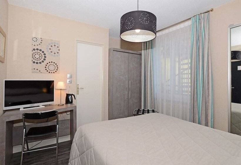 Номер Стандарт, Hôtel La Réserve
