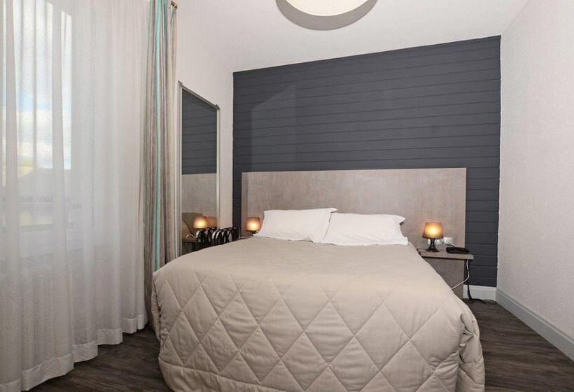 Номер Стандарт, Hôtel La Réserve