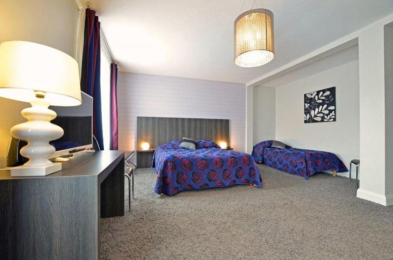 Номер Стандарт Трехместный, Hôtel La Réserve