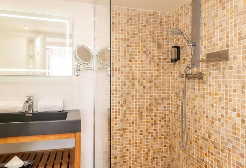 اتاق استاندارد, La Bastide