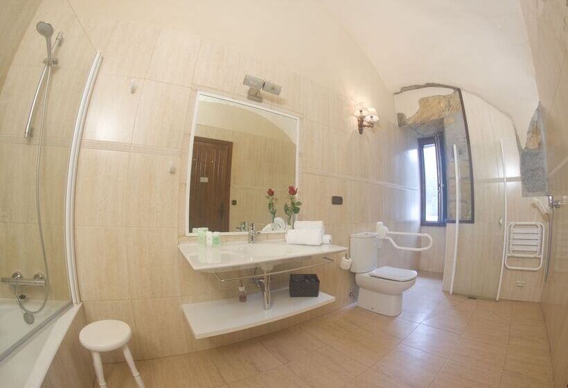 اتاق استاندارد, Larrañaga