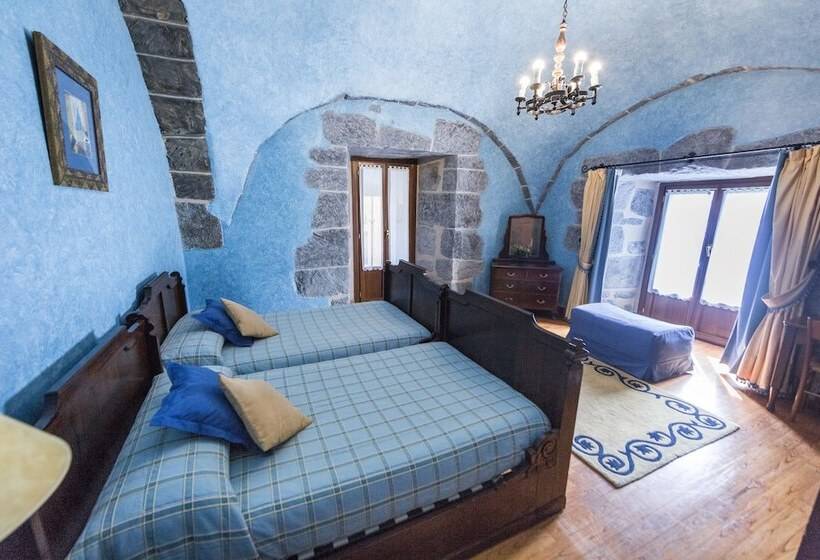 اتاق استاندارد, Larrañaga