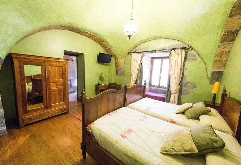 اتاق استاندارد, Larrañaga