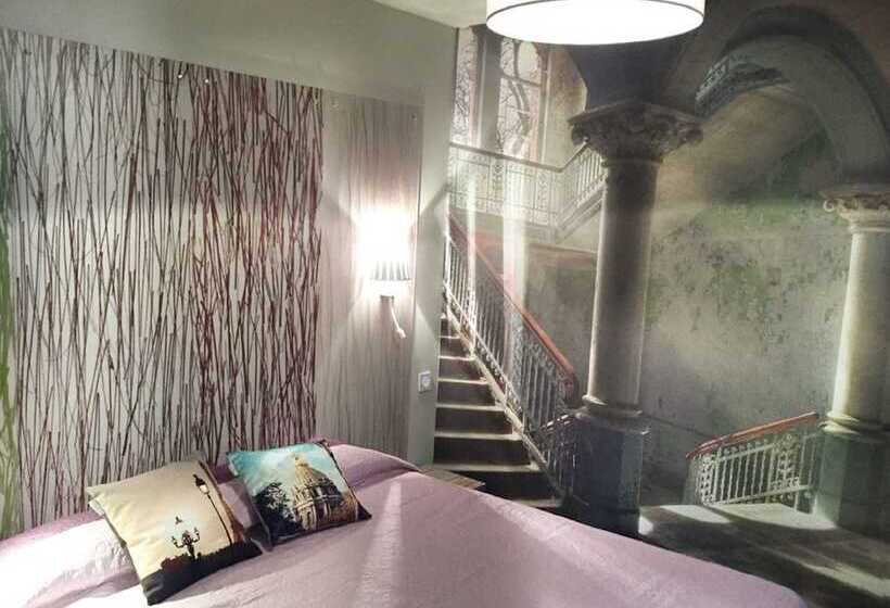 スタンダードルーム, Malar