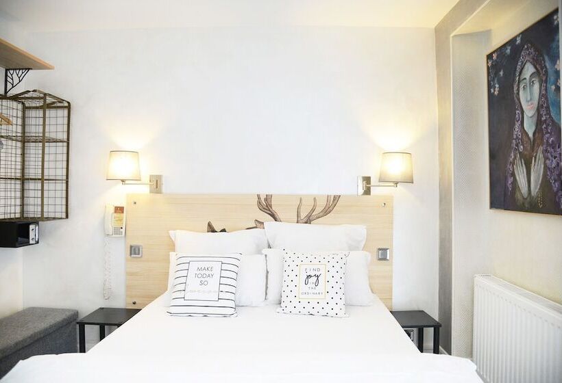 スタンダードルーム, Malar