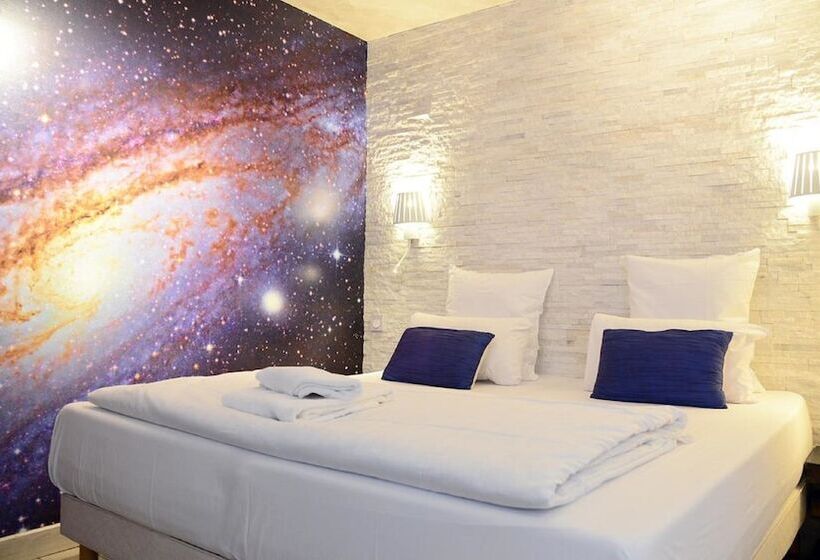 スーペリアールーム, Malar