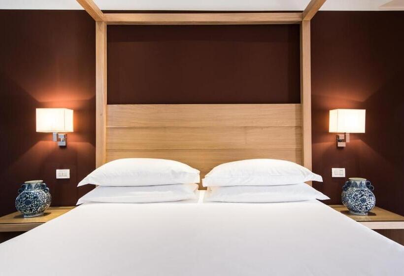 סוויטת ג'וניור עם מרפסת, Michelangelo & Day Spa