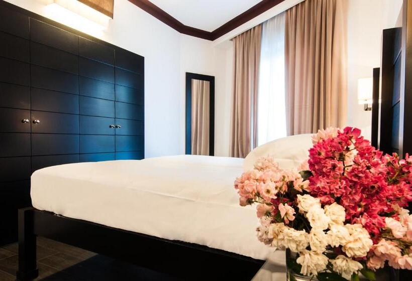 חדר סופריור עם מרפסת, Michelangelo & Day Spa