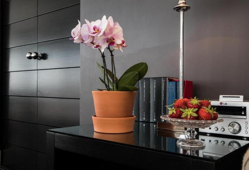 סוויטת פנטהאוז, Michelangelo & Day Spa