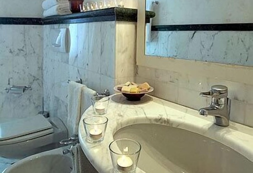 חדר סופריור עם מרפסת, Michelangelo & Day Spa