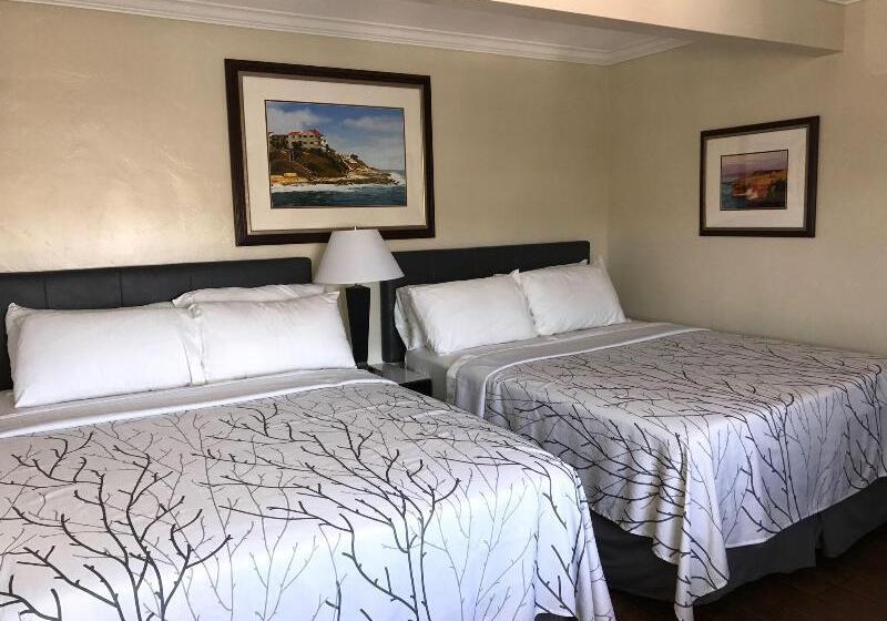 חדר סטנדרט לארבעה, Ocean Beach