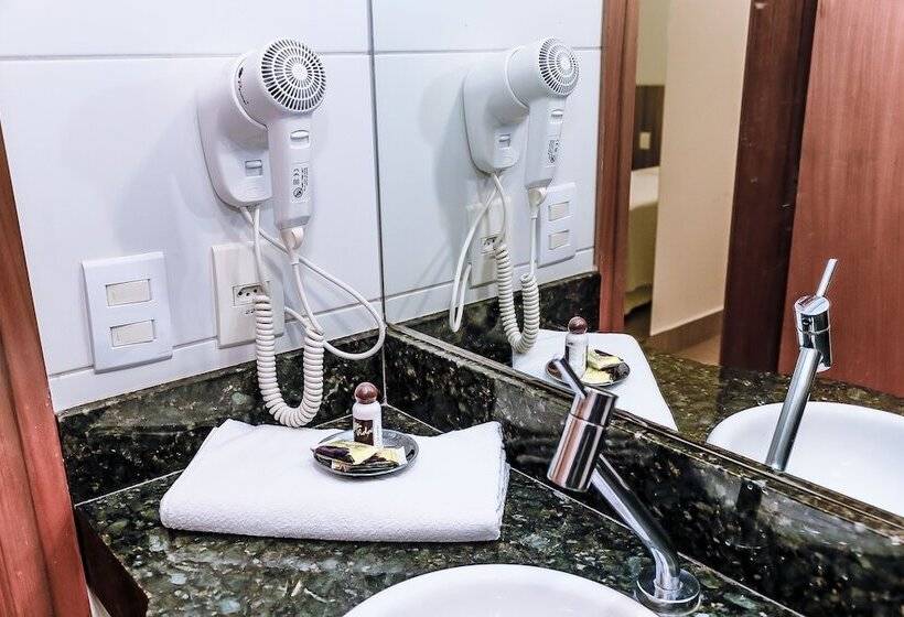 غرفة إقتصادية, Rio Vermelho