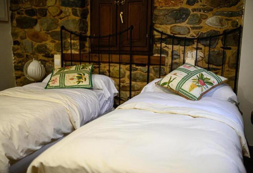 غرفة قياسية مزوَّدة بجاكوزي, La Tronera Del Bierzo Restaurante