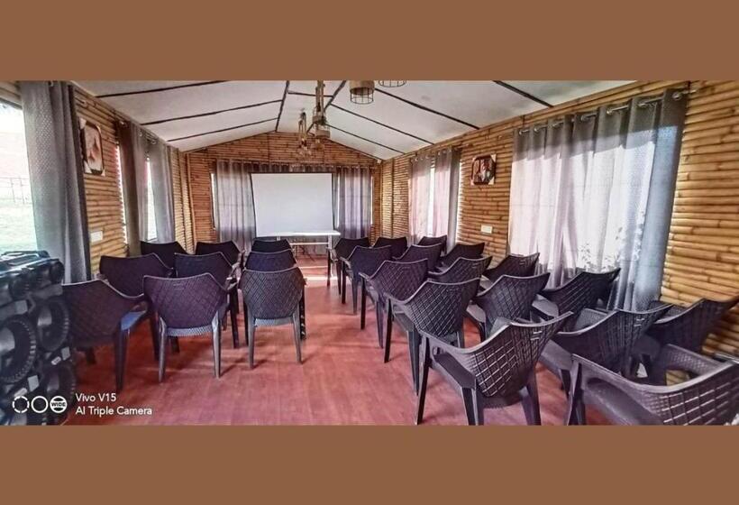 חדר דלוקס, Bamboo Junction Resort   Kanatal, Valley & Mountain View