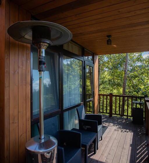 کلبه ییلاقی سوپریور یک خوابه, Ego Hotel буковель