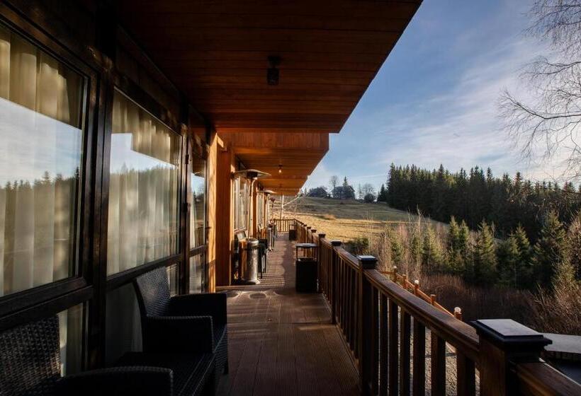 کلبه ییلاقی سوپریور یک خوابه, Ego Hotel буковель