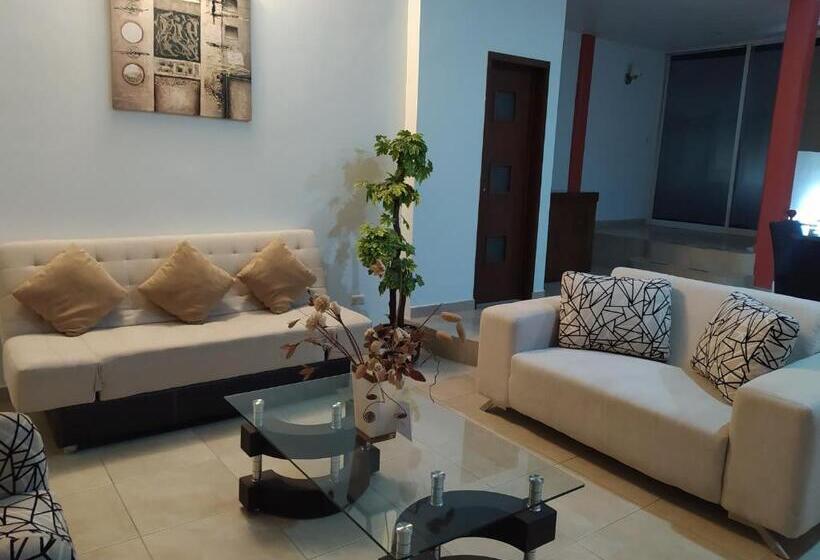 סוויטה נשיאותית, Renacimiento