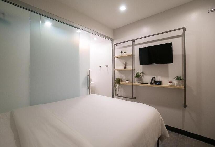 اتاق استاندارد, Sova Microroom & Social