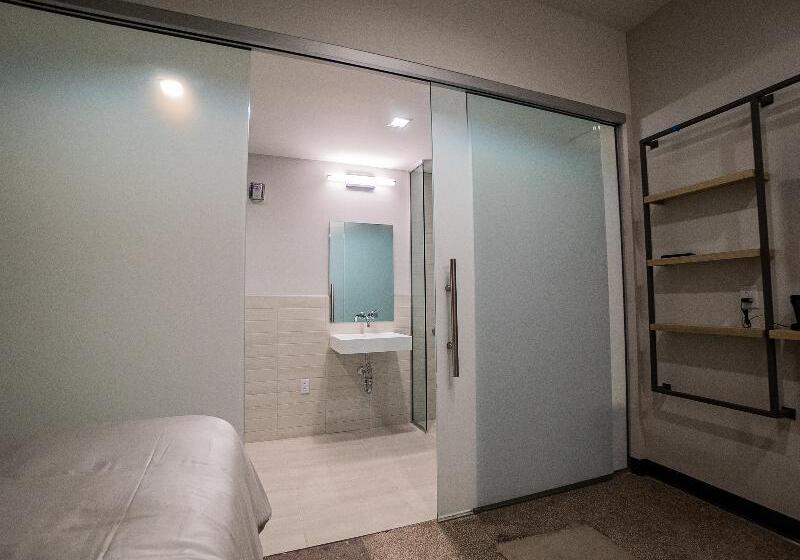 اتاق استاندارد, Sova Microroom & Social