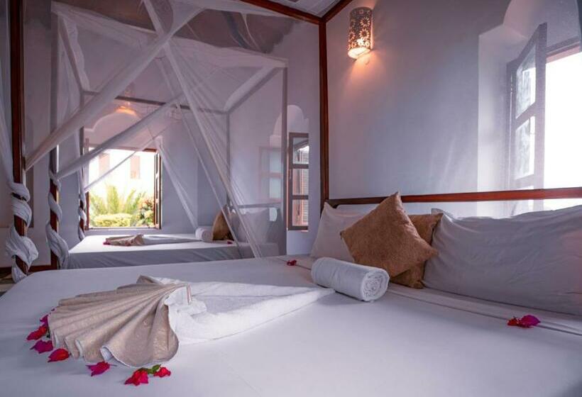 家庭房带园景, The Manor House By Sansi