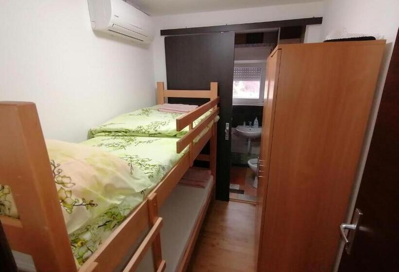 اتاق استاندارد با تخت‌های تاشو, Rooms Vila Medena