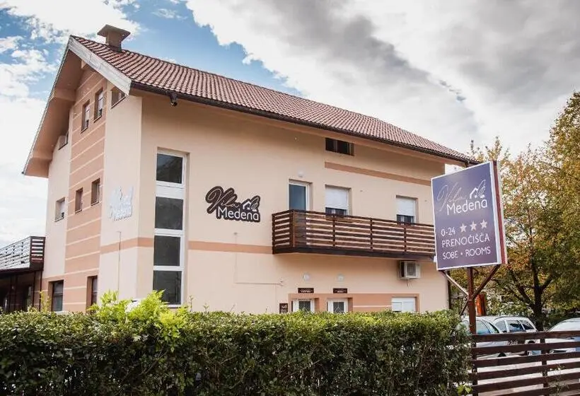 اتاق خانوادگی, Rooms Vila Medena