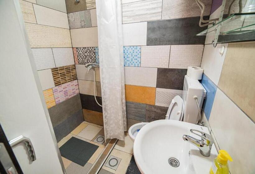 اتاق استاندارد سه نفره, Rooms Vila Medena