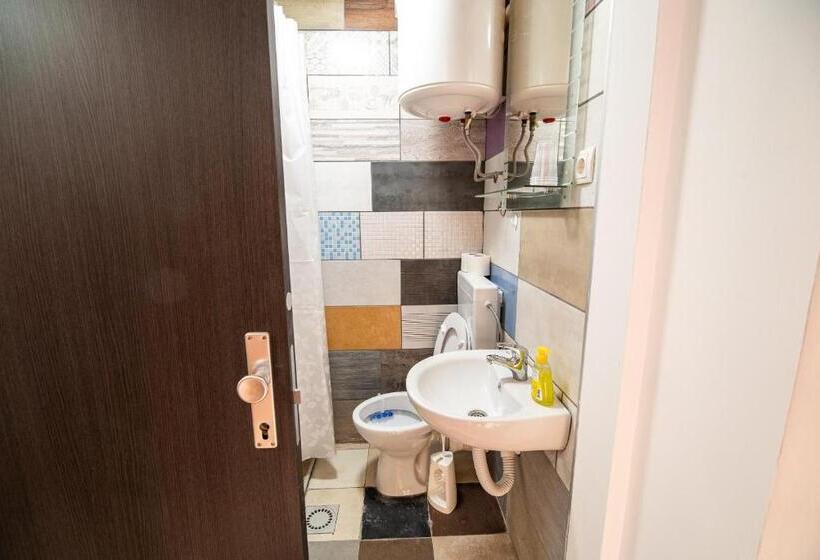 اتاق استاندارد سه نفره, Rooms Vila Medena