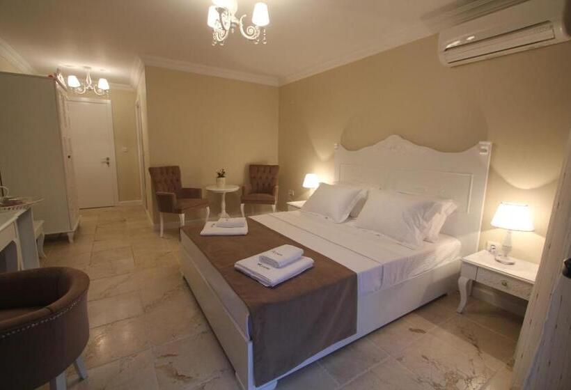 Номер Стандарт Вид на Сад, Alaçatı çınar Boutique