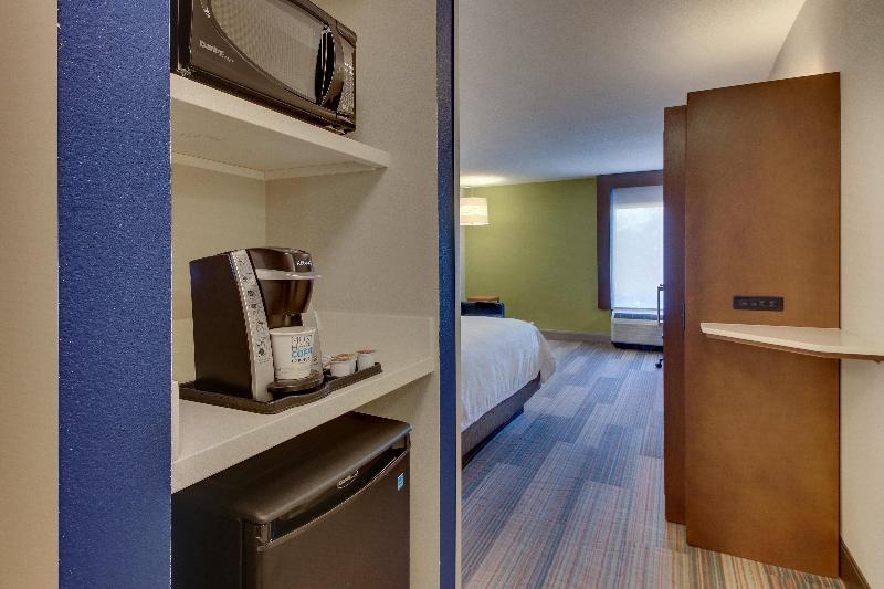 חדר סטנדרט, Holiday Inn Express & Suites Atlanta Perimeter Mall Hotel, An Ihg