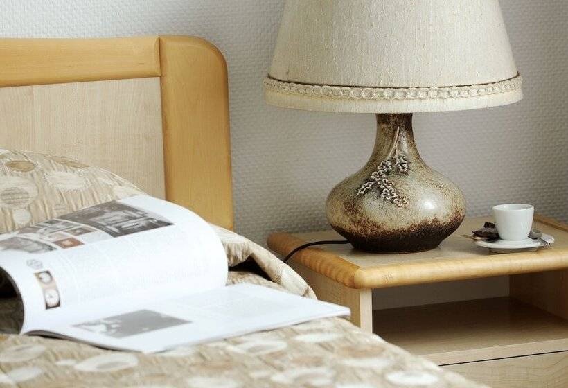 Camera Superiore, Amicus