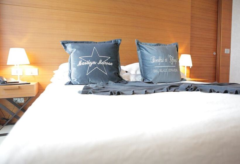 سوییت جونیور با چشم‌انداز دریا, Best Western Maison B