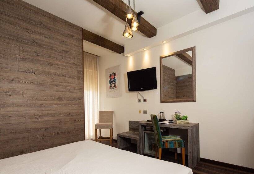 اتاق لوکس با بالکن و چشم‌انداز دریا, Best Western Maison B